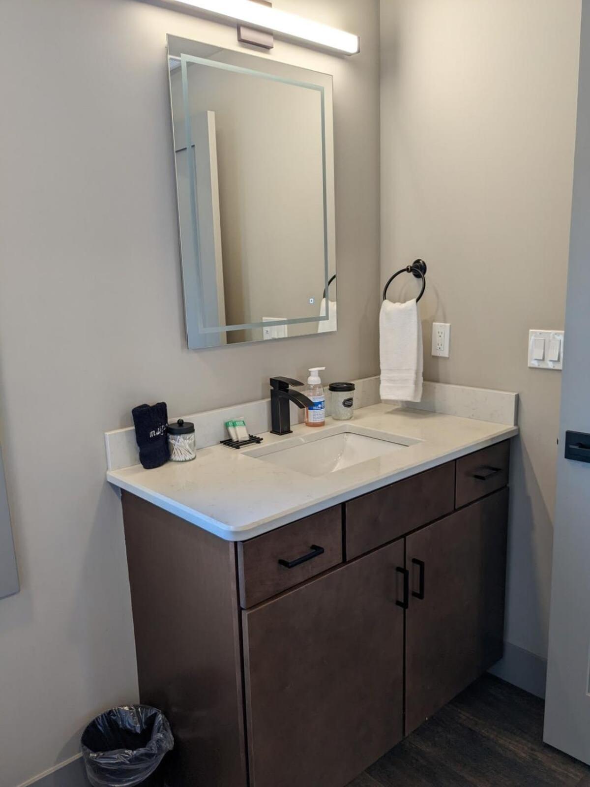 Modern Condo 210 Just Blocks From Lake Michigan Traverse City Zewnętrze zdjęcie